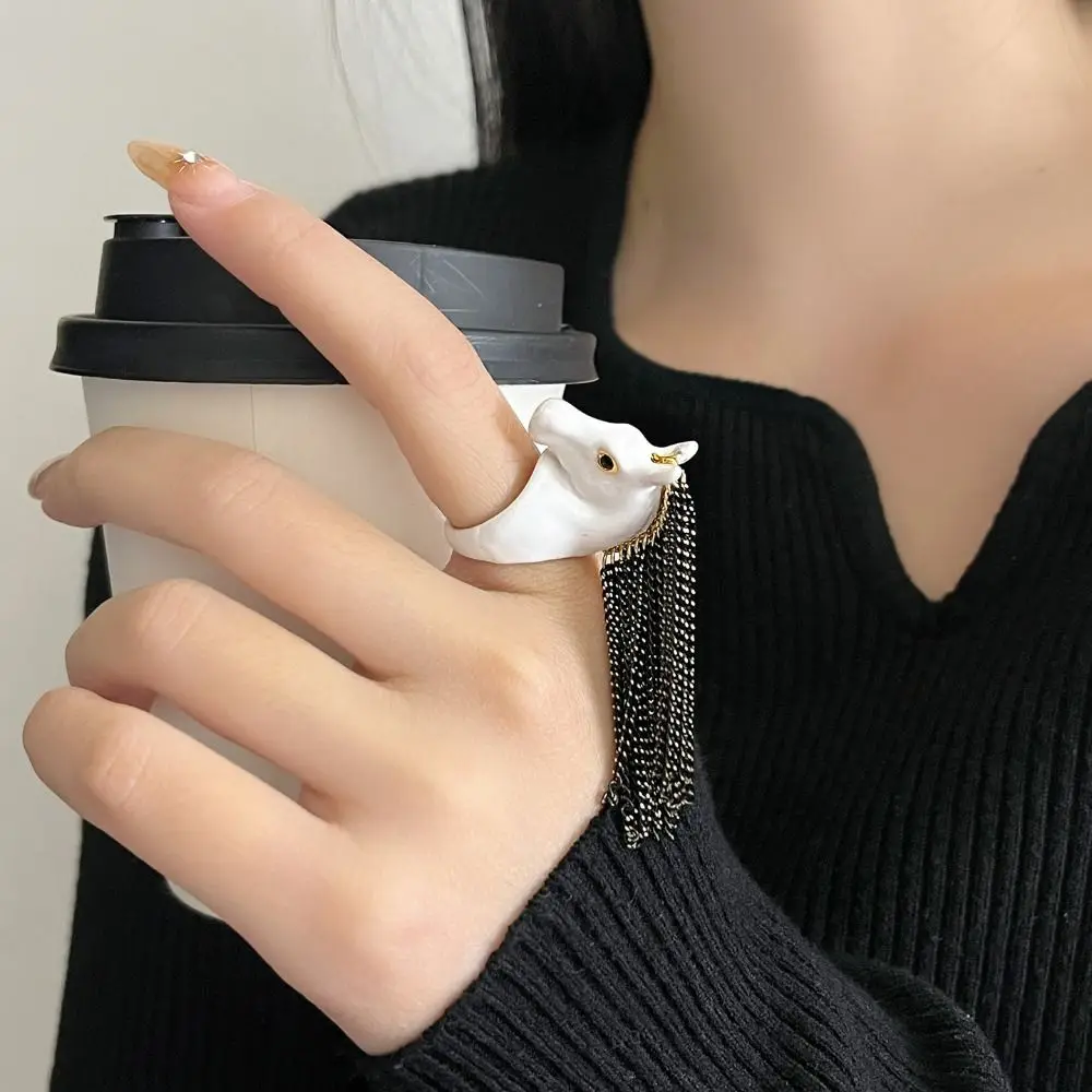 

Exaggerated Design Zebra Tassel Ring High-End Feeling Metal Material Open Ring Open Ring Creative Design Finger Ring
