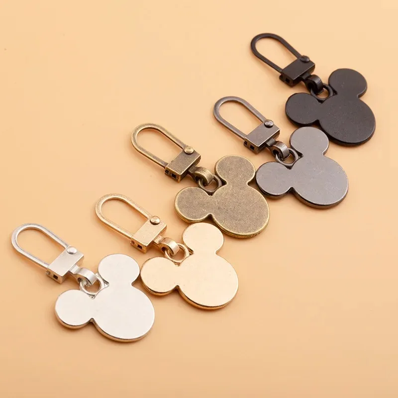 10pcs mickey mouse Key chains, suitable for handmade crafts, keys, bag decorations, clothing accessories，diy accessories，gifts view 3