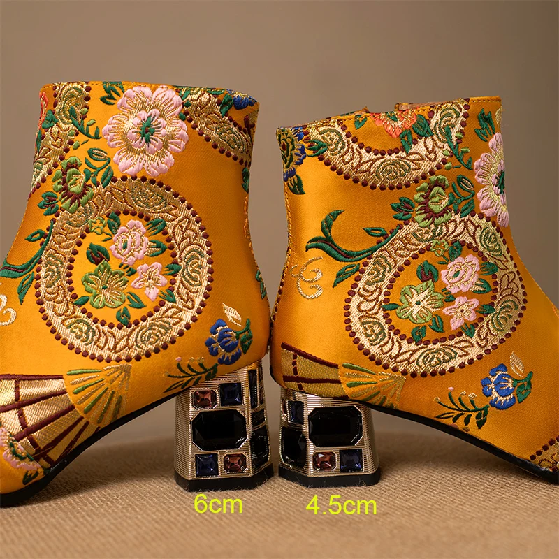 Ethnic Style Retro Embroidered Short Boots for Women New Pearls Decoration Crystal High Heels Cheongsam Ankle Boots Plus Size 42