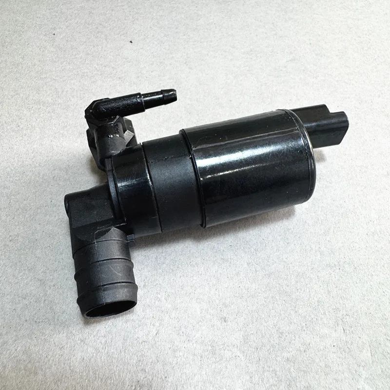 New Front Windshield Washer Pump for Peugeot 5008 307 SW 508 407 208 106 3008 207 308 107 1007 807 Citroen C2C3C4 643476 643475