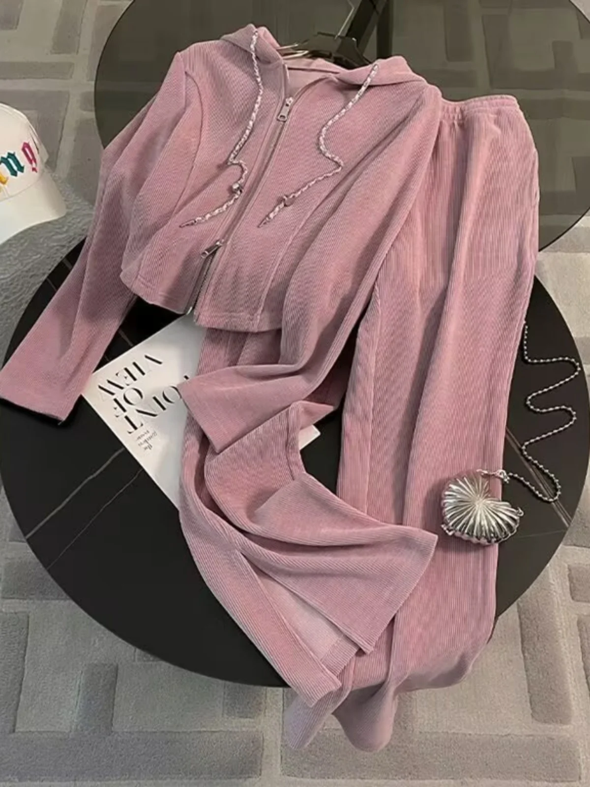 

Hong Kong Style Casual Sportswear Set Women's Short Hoodie Jacket Split Wide Leg Pants Two Piece Autumn Winter Fashionable Ou...