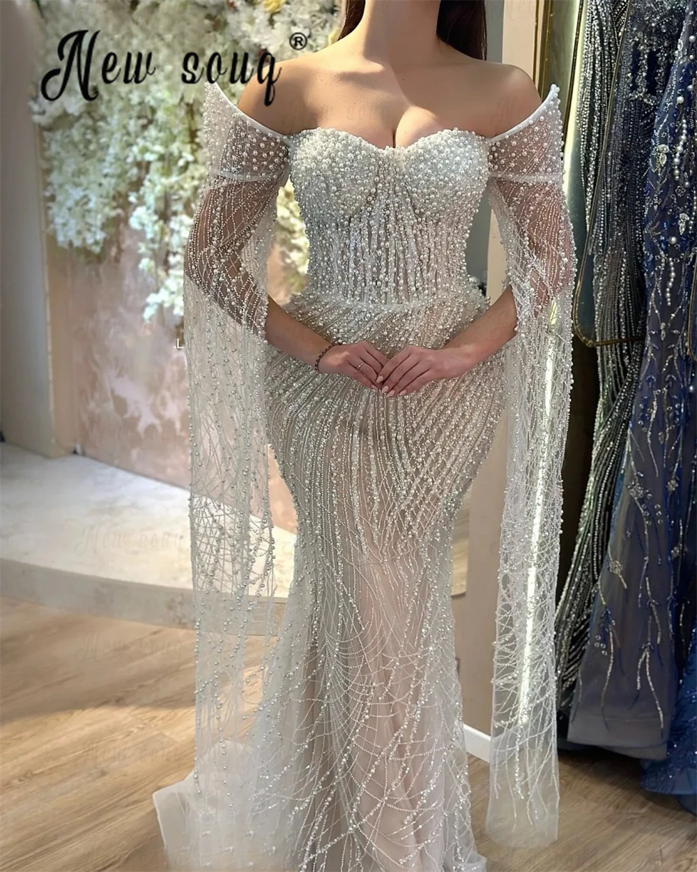 Mermaid Long Cape Sleeve Evening Dress Off Shoulder Scoop Neck Elegant Wedding Party Gowns Customized For Bridal Celebrity Robe