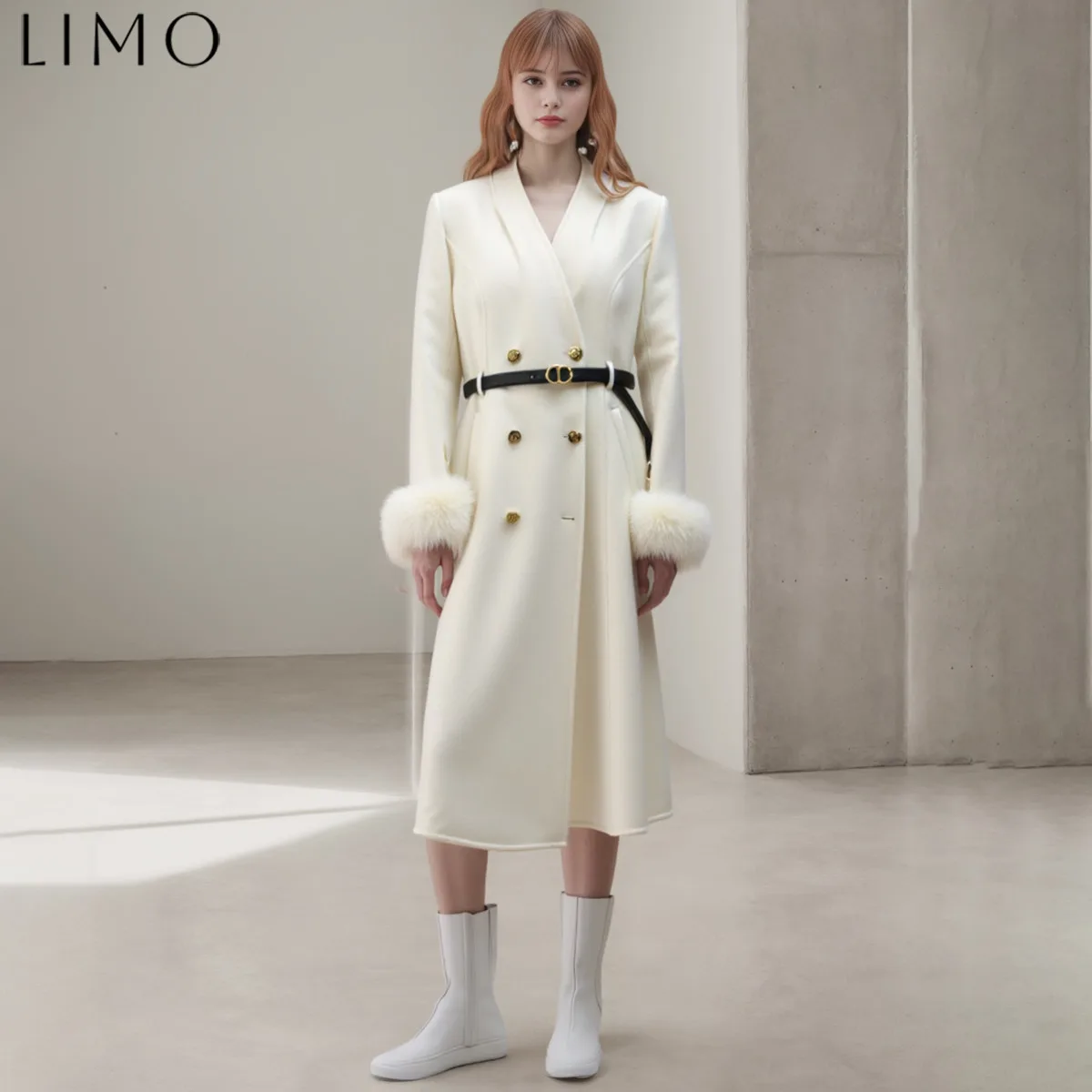 

LIMO 25-year-old new classic women's coat - The unique design of the sleeves is suitable for commuting.