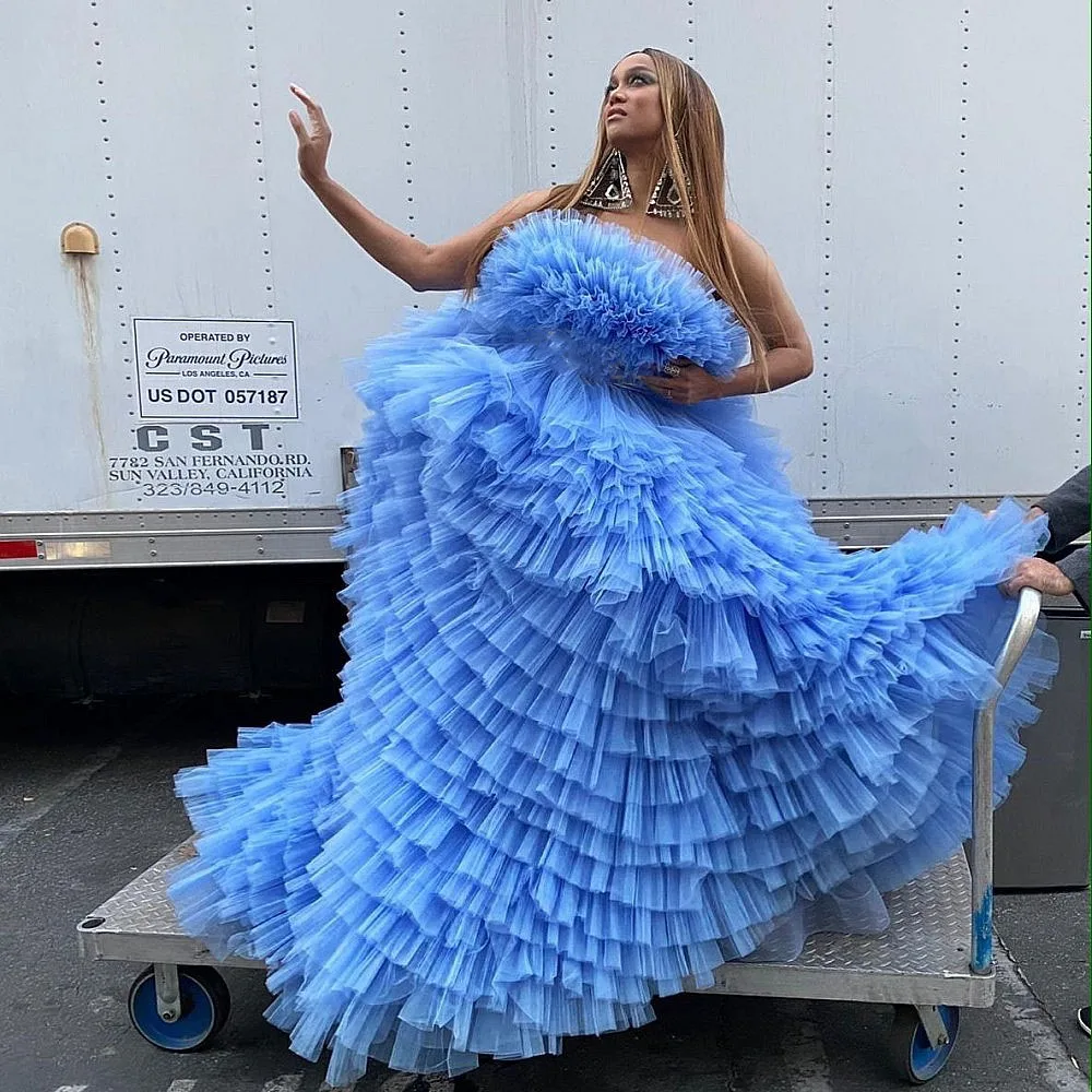Azul inchado sem alças vestidos de aniversário feminino em camadas longo tutu tule sexy meninas vestido de festa de noiva inchado chique meninas vestidos de aniversário