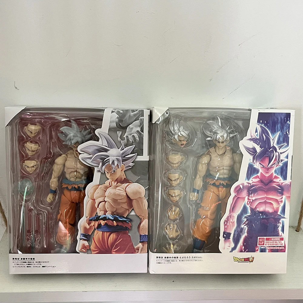 شخصيات حركة أنيمي دراغون بول Z ، سون غوكو ، شفيجارتس ، غوكو الأبيض ، أضرار الحرب ، سوبر سايا ، موديل ، هدايا عيد ميلاد #1