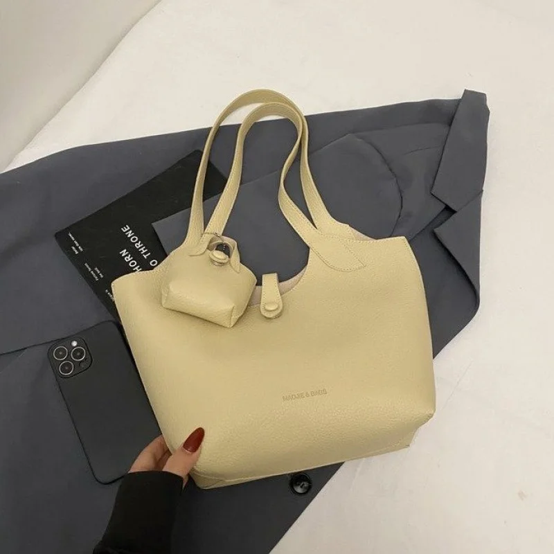 حقائب يد أنيقة للسيدات مصنوعة من جلد المنك المطبوع تتميز بمظهر رومانيا العصري الشهير وخفيف الوزن #4