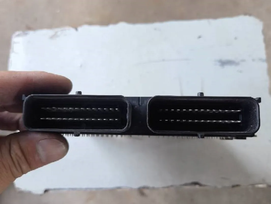 5Pcs Delphi 56P Zwart F135200 Gebogen Naald Base 2*28