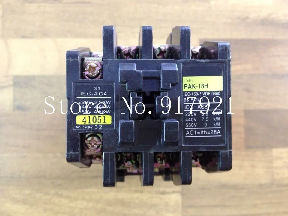 [ZOB] Japanese households on the PAK-18H AC contactor 28A 220V 41051 genuine original  --5pcs/lot