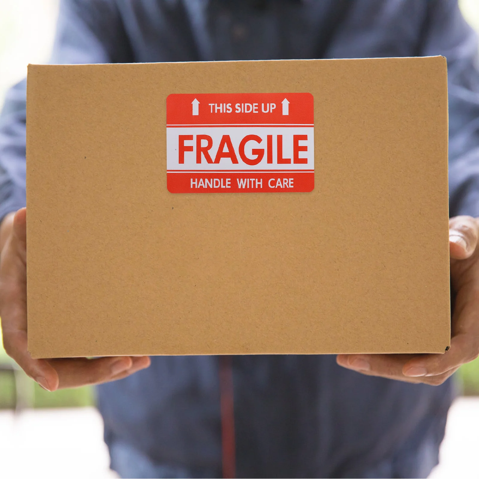 

1 Roll Red Fragile High Visibility Strong Adhesion Warning Label Shipping Handling Labels Logistics Warehousing Moving Luggage