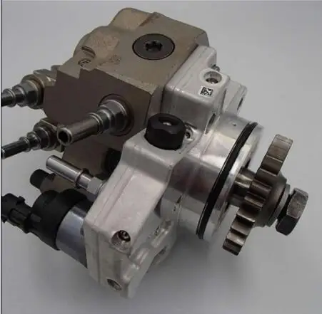 

Genuine and New PC200-8 Excavator Fuel Pump 6754-71-1012 Pump Injection SAA6D107E Fuel Supply Pump
