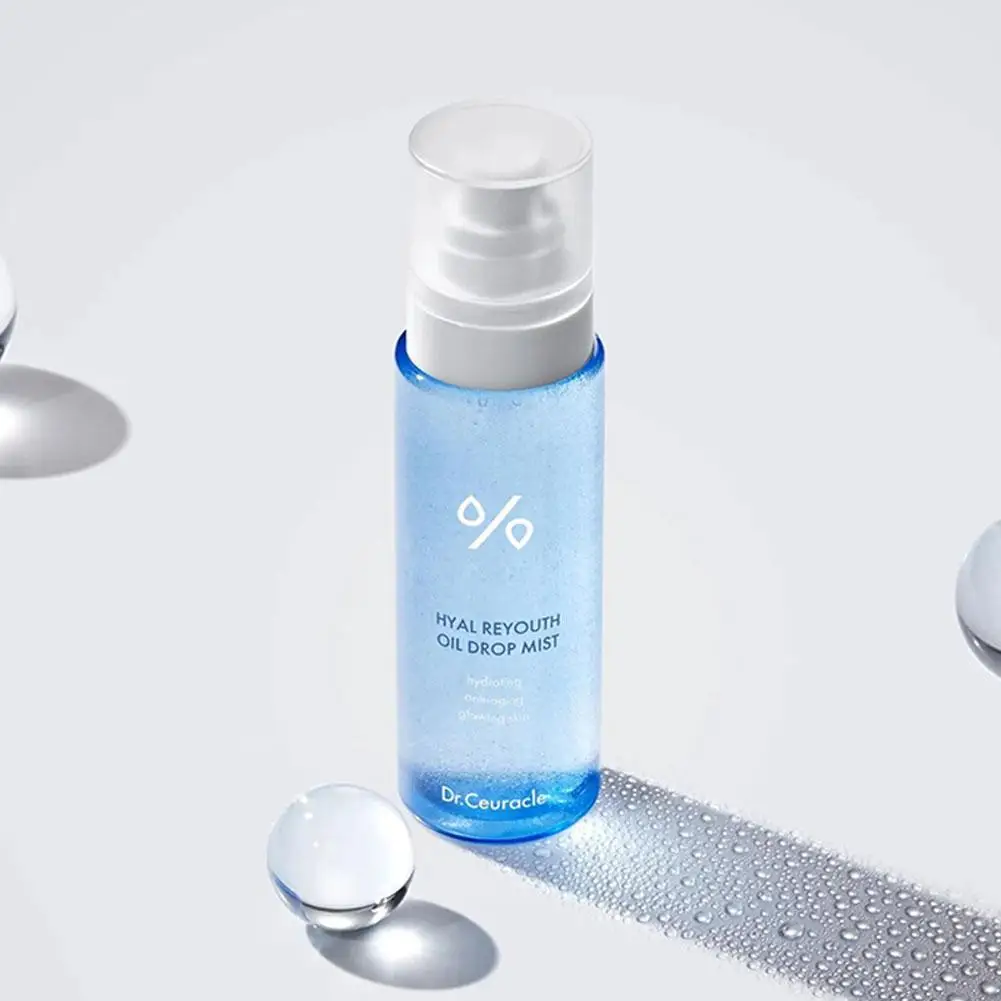 

Тонер-спрей Dr. Ceuracle, увлажняющий и контролирующий жирность, поддерживает баланс воды и масла, как праймер под макияж для всех типов кожи