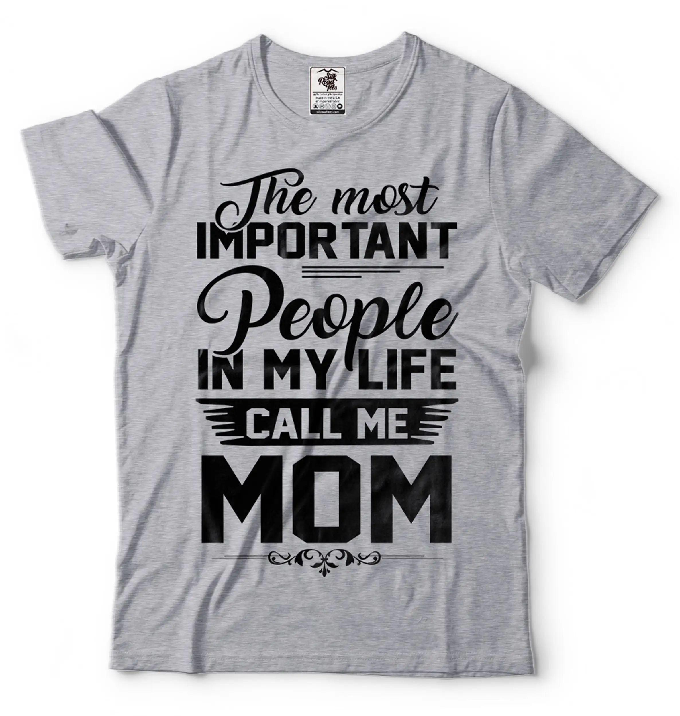 

Футболка с надписью «Call Me Mom»