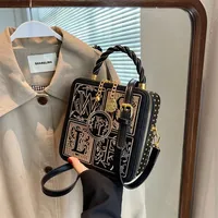 Retro Unique Design Embroidered Handbag Women's Fashion Single Shoulder Crossbody Bag Stylish PU Leather Box Shape Bag