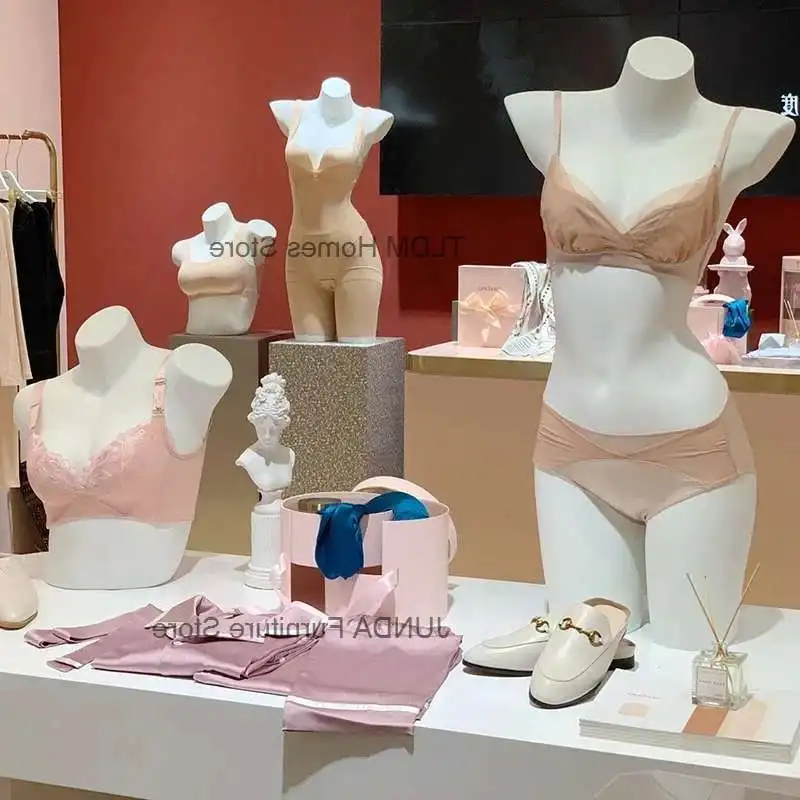 

Нижнее белье всего тела, манекены для женщин, стойка средней длины, магазин одежды, бюстгальтер, трусики, модель, сексуальная модель человеческого тела, реквизит