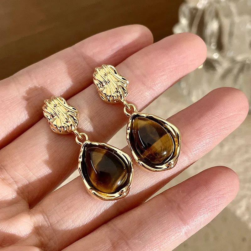 Luxury Autumn Winter Water Drop Earclips Female Resin Opal Maillard Brown Stone Clip on Earrings Non Pierced for Women Lady