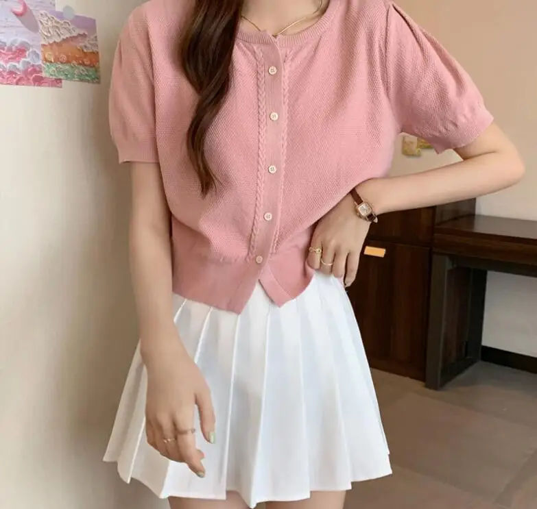 Spring And Summer New Short Sleeved Round Neck Single Breasted Slim Fit Solid Color T-shirt For Women,5 Colors