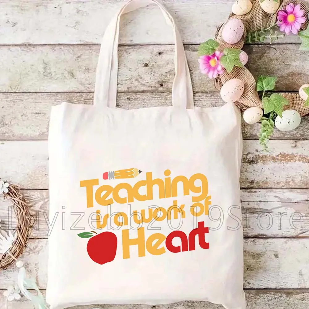 التدريس هو عمل القلب هدايا لطيف المرأة قماش حقيبة كتف حقيبة يد Harajuku المتسوق قابلة لإعادة الاستخدام أكياس التسوق القابلة للطي