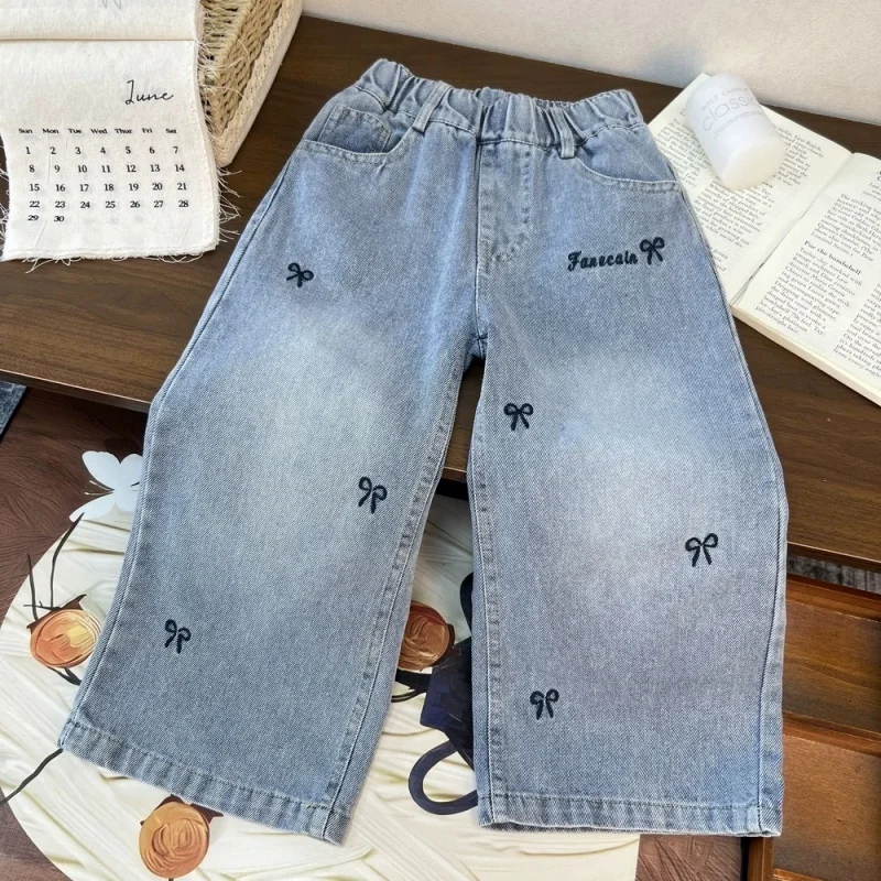 

Korean Version of Girls Embroidered Bow Jeans 2026 Autumn Style Girls Fashion Casual Versatile Straight Wide-leg Pants 3-8T