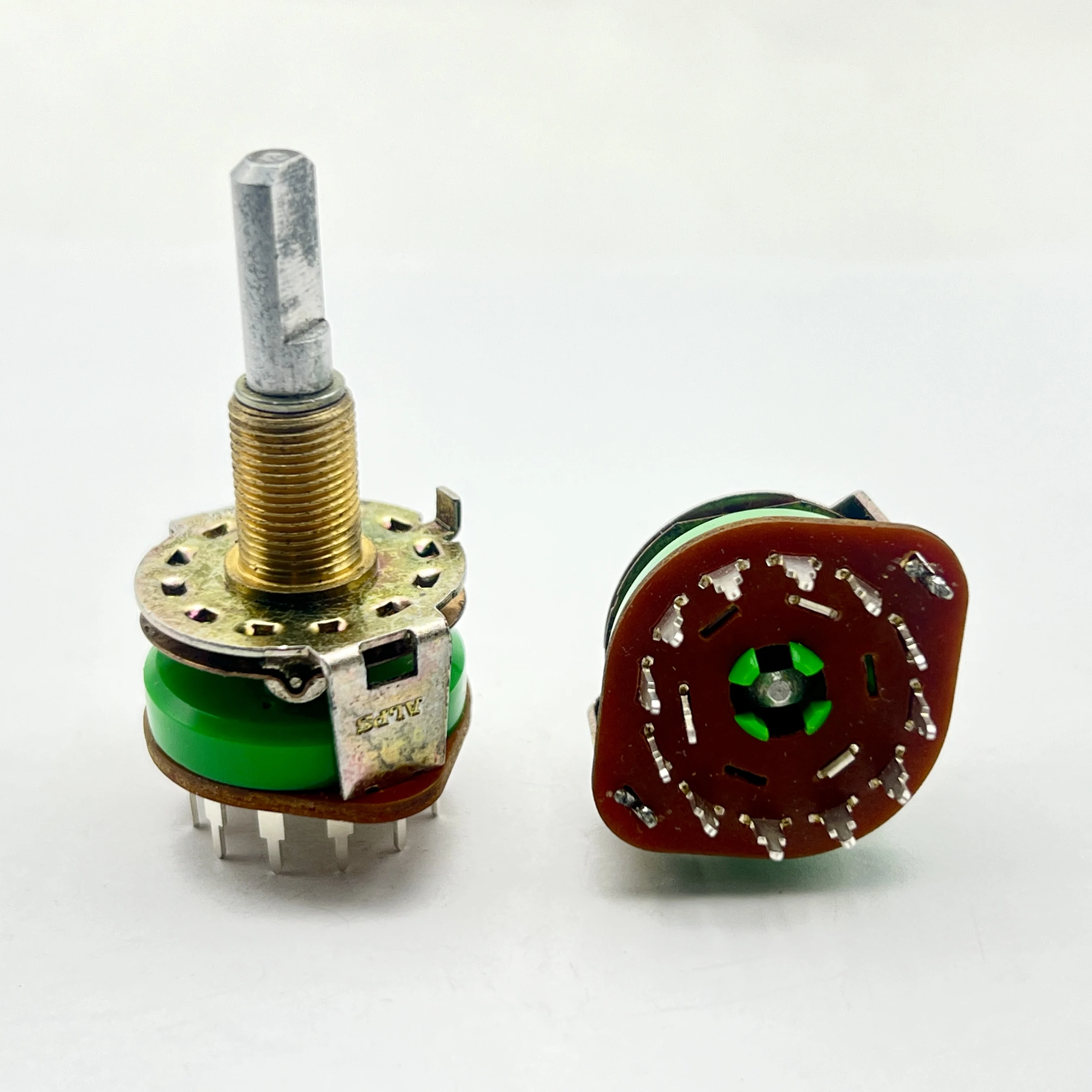 2pcs Japanese rotary switch 1 pole 12 positions 360° rotation 29mm