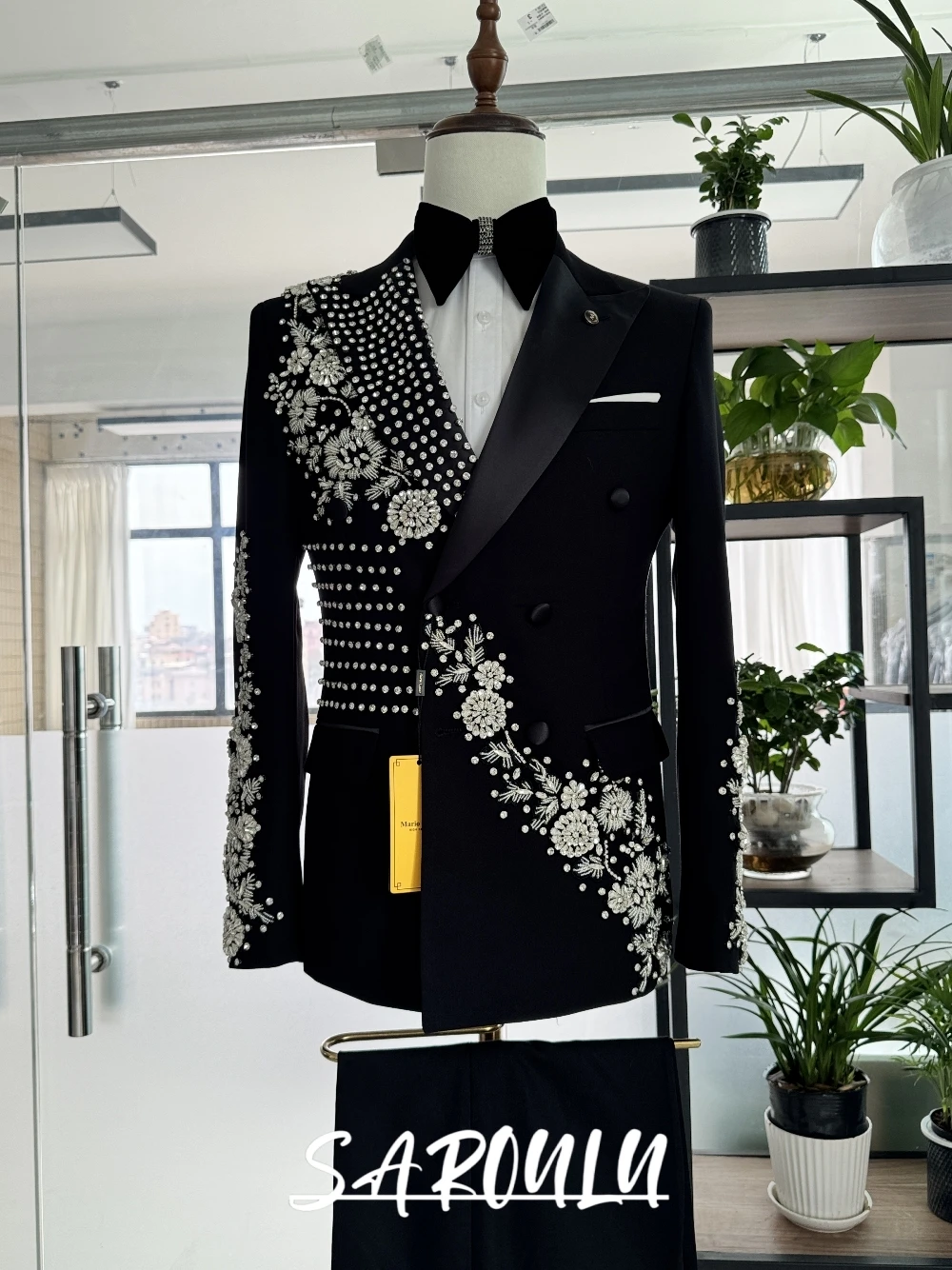 Exquisite Men's Black Double Breasted Tuxedo 2 Piece Suit Handmade Crystal Floral Embellished Outfit Slim Fit Party Groom Wear