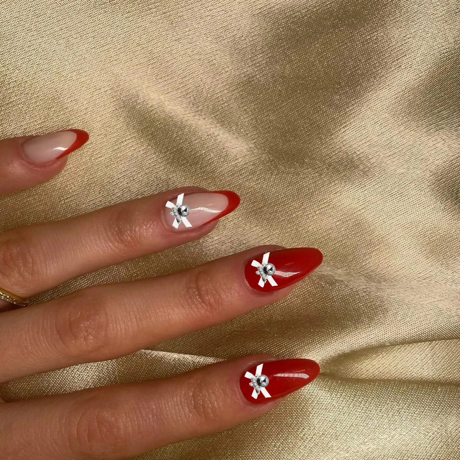 10Pcs Nail Art Decorations Rhinestone Bowknot Charms Sparkling DIY Manicure Accessories Wedding Party Nail Supplies