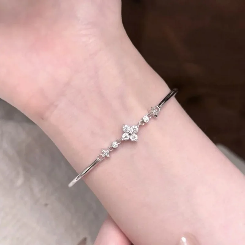 CZ Clover Bangle Bracelet Women Silver Color Pave Sparkly Flower Dainty Elegant Lucky Adjustable Fashion Jewelry Wedding Gift