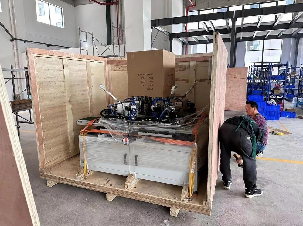 

Automatic Smart Touch CNC Nailing Angle Machine China Yiwu Factory Direct Supplier PS Wood MDF Frame Jointing Machine