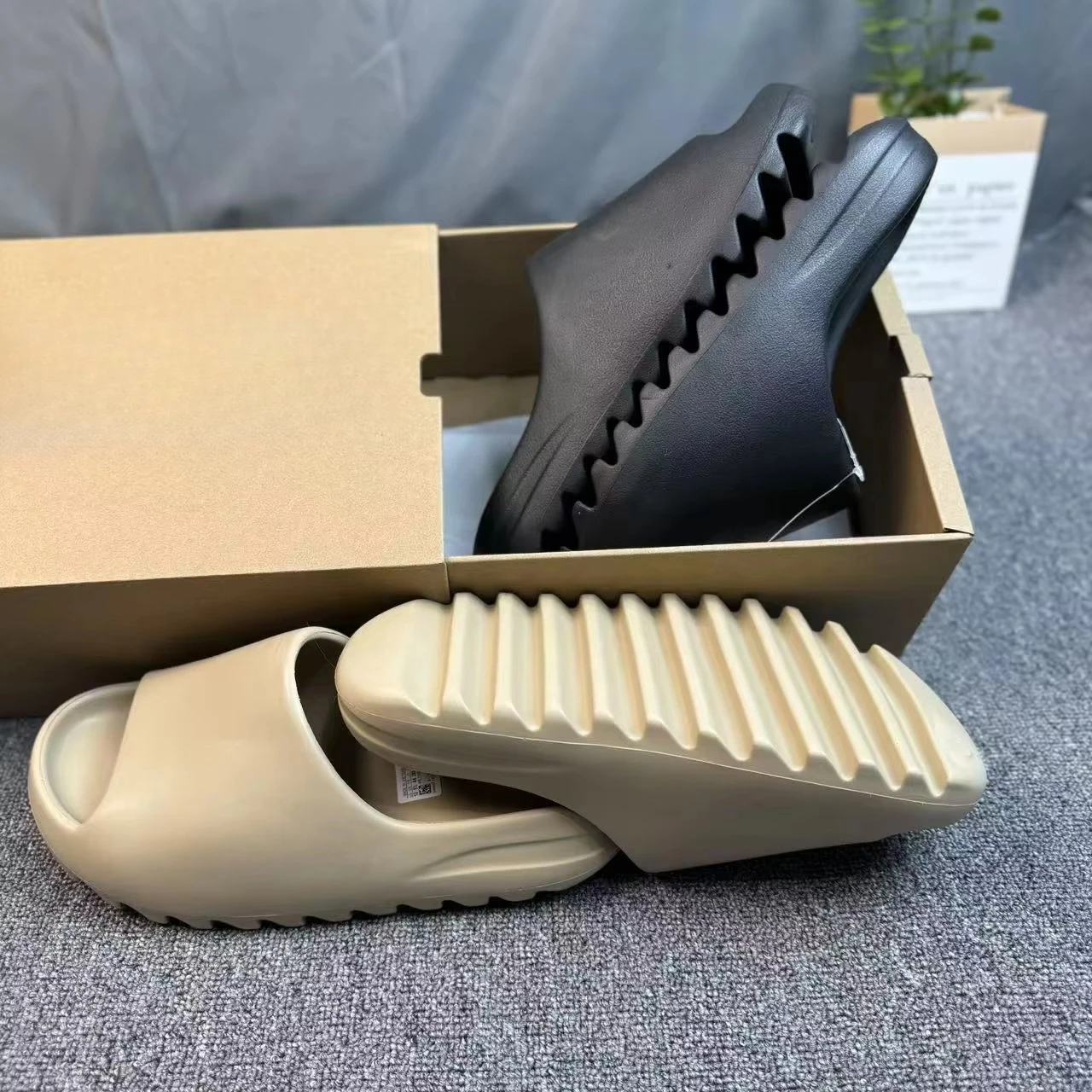 أحذية رجالية بالجملة من الشركة المصنعة ذات جودة عالية مع شباشب إيفا للرجال والنساء شباشب منزلقة سوداء