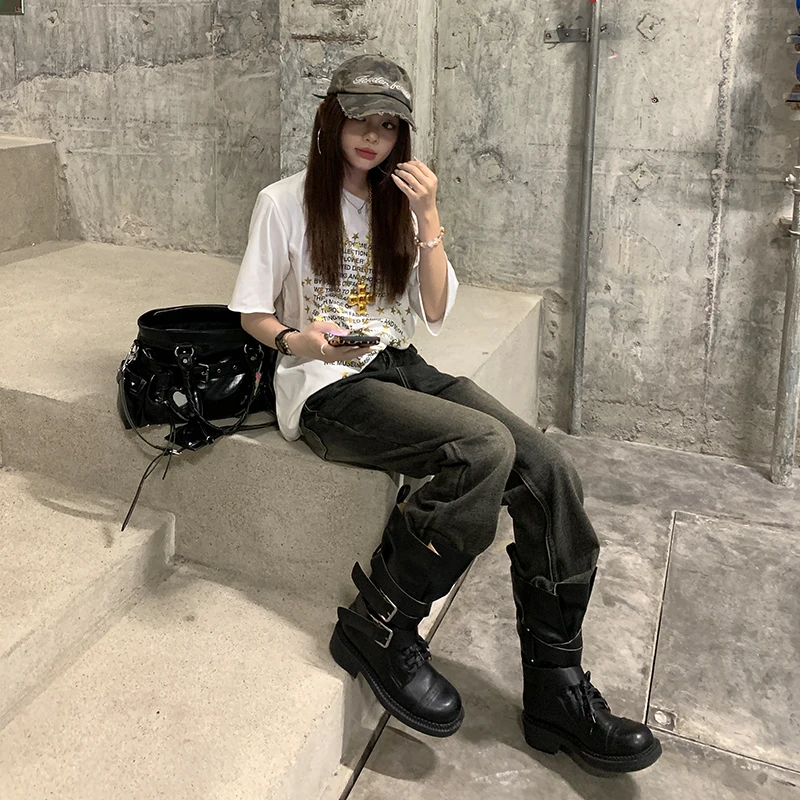 

Новый продукт Express, японская икона, базовый модный смысл, осенне-зимний темно-коричневый свободный женский микро-расклешенный повседневный джинсовый материал