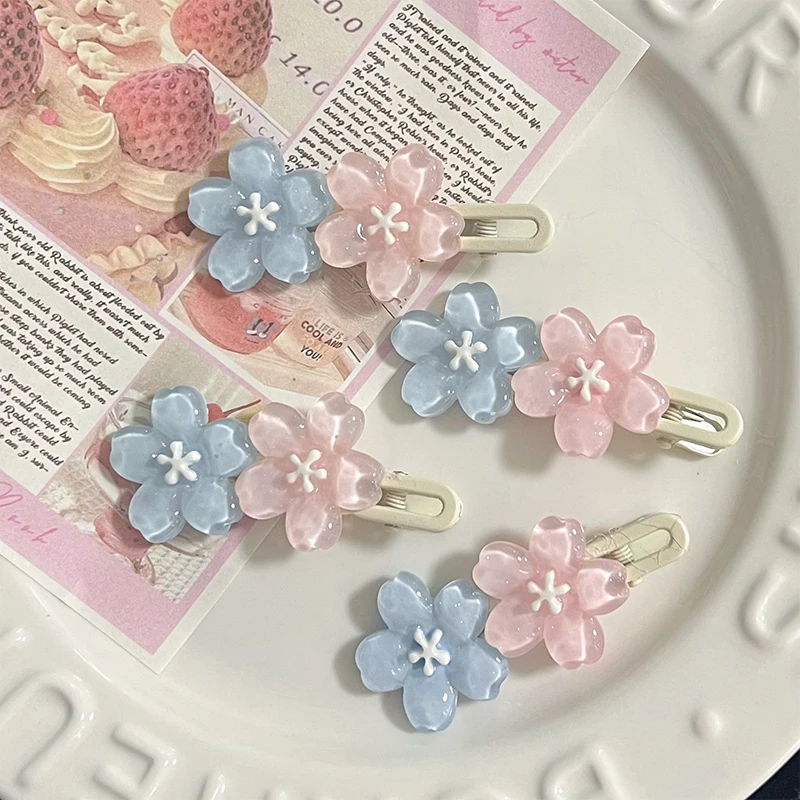 1/2Pcs Fashion Jelly Color Blossom Flower Keychain Sweet Cute Flower Hair Clip Purse Handbag Bag Decoration Accessories Gifts