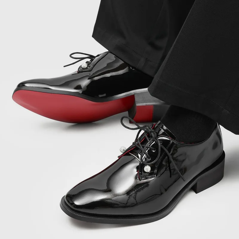 Men's shoes 2026 new shiny red soled leather shoes men's British style pointed business dress leather shoes