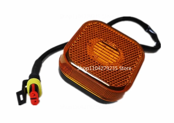 เหมาะสําหรับ HOWO MAX Fender ไฟด้านข้าง LED ไฟเลี้ยวด้านข้าง