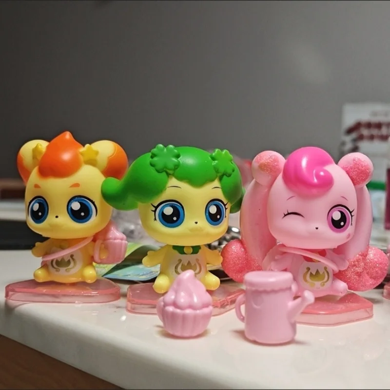 Recién llegado, figuras de Anime Kawaii para adolescentes, muñecos coleccionables de dibujos animados, adornos de escritorio, regalos de Navidad