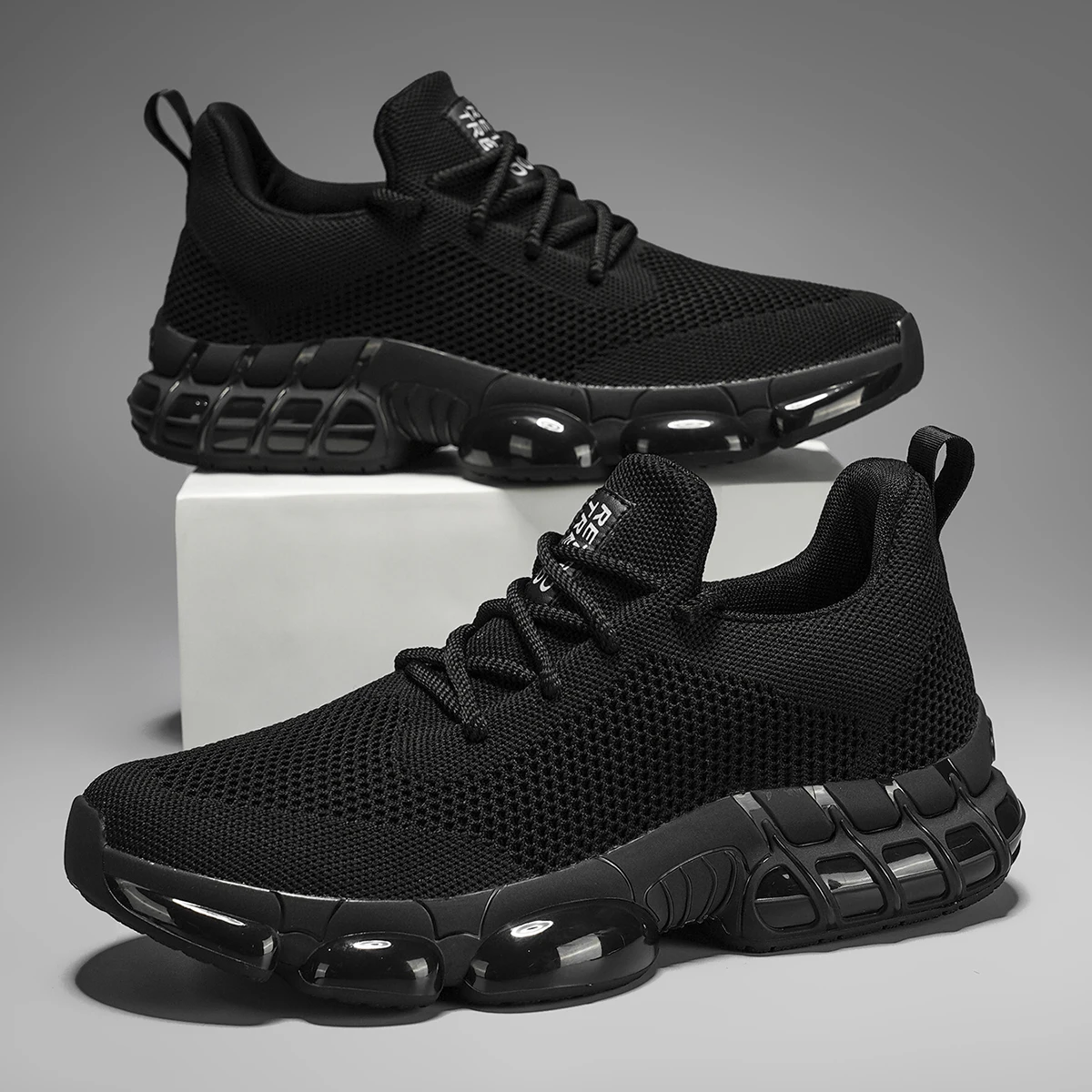 

Men Sports Shoes Training Sneakers 2025 New Outdoor Running Anti Slip Breathe Soft Casual Teenagers Tennis Shoes