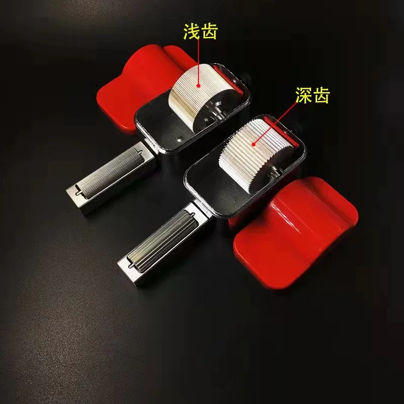 

Угловая кисть с красной колпачкой для обработки краев сумок, окрашивания и нанесения покрытий, аппликатор для краски по коже своими руками