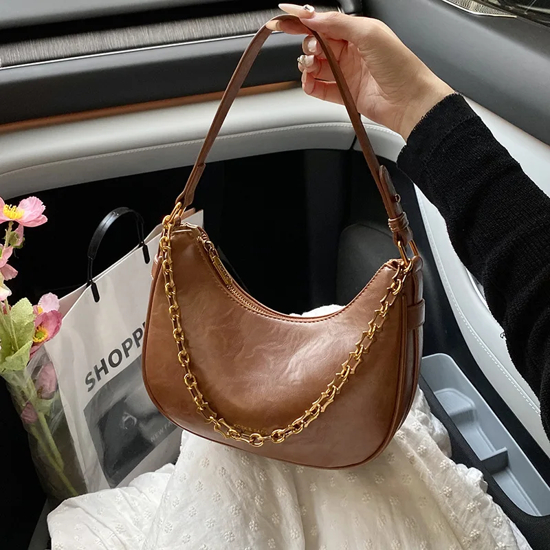 

2025 Crescent Underarm Bag Womens Chic Chain Shoulder Purse Minimalist Dumpling Crossbody Luxury Small Hobo Handbag