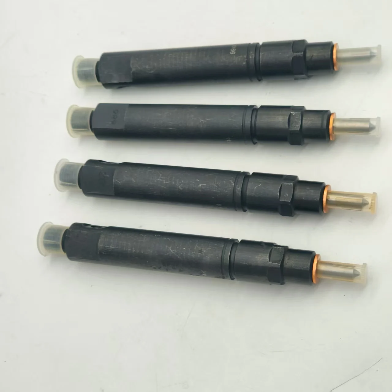 High quality New  4pcs 99443744 0432193757 Diesel Fuel Injector for Fiat engine parts