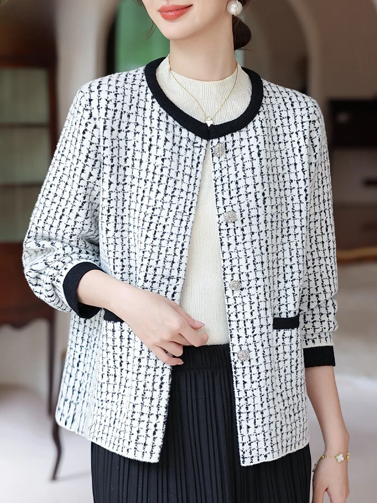 

Chic Autumn Outerwear for Middle-Aged Mothers Ele Loose Fit Cardigan Korean Faion ort Jaet for Women in Their 40s
