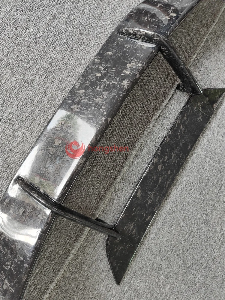 لامبورغيني هوراكان EVO قطع غيار السيارات مزورة ألياف الكربون الخلفي الجذع الشفاه المفسد