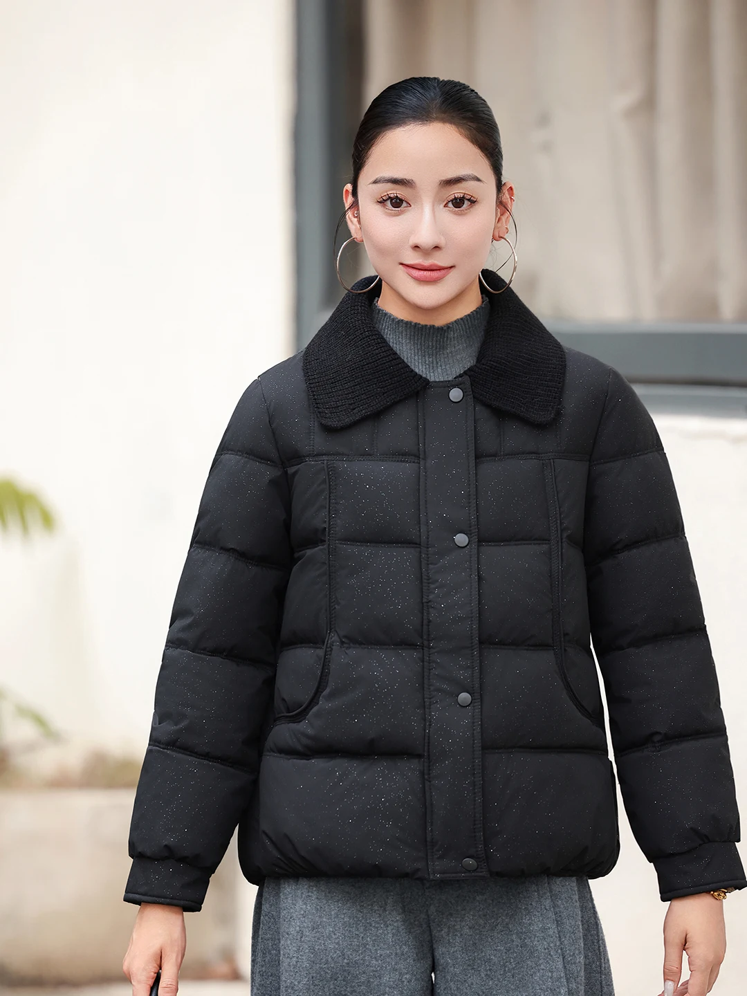 Ladies Thickened Short Cotton Jacket Warm Cozy Zipper Closure Casual Style Fashionable Winter Outerwear for Women 3