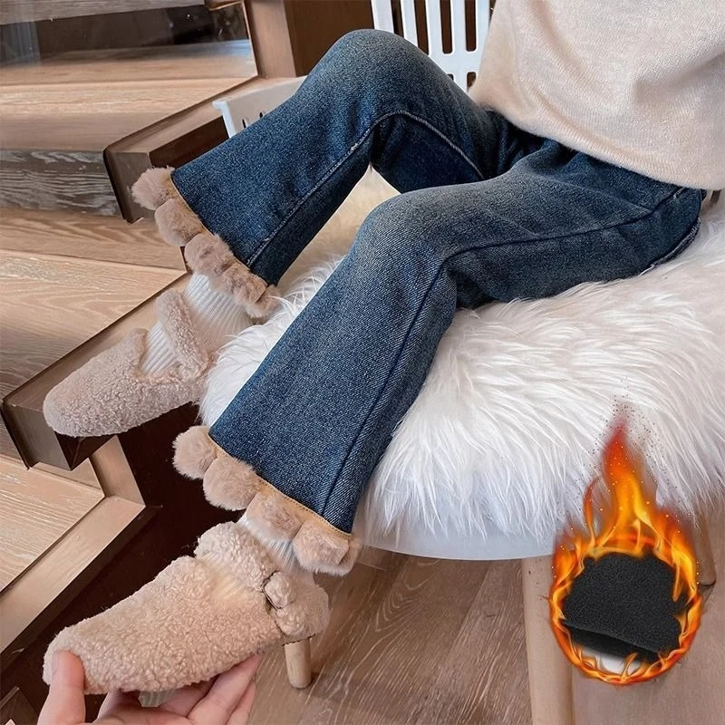 2026 Girls Fleece Jeans Flare Pants New Kids Baby Stylish Fashionable New Thick Integrated Long Pants