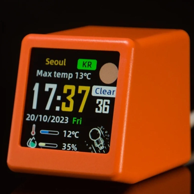 

Super intelligent WiFi weather forecast station style bedside clock desktop decoration with GIF animation album