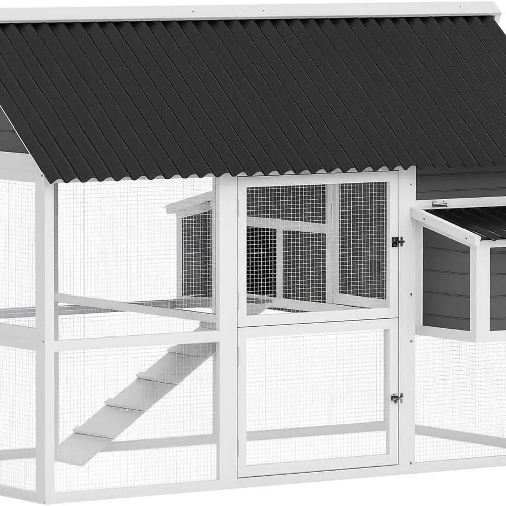 Chicken Coop With R… - image