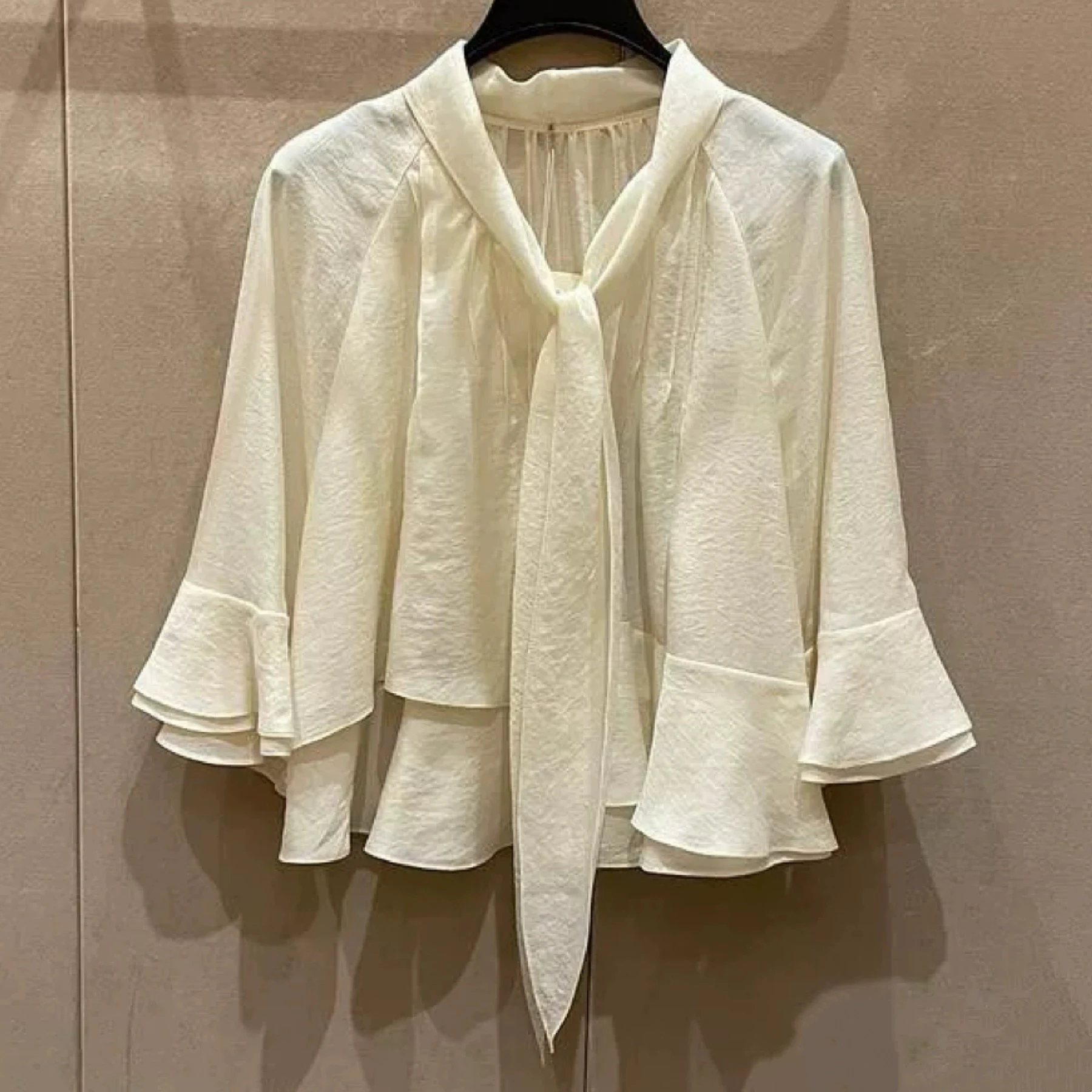 

Slimming Pleated V-Ne Commute Faion Sweetn Women's irt Top Spring Summer Mne 25 Korean Single Item