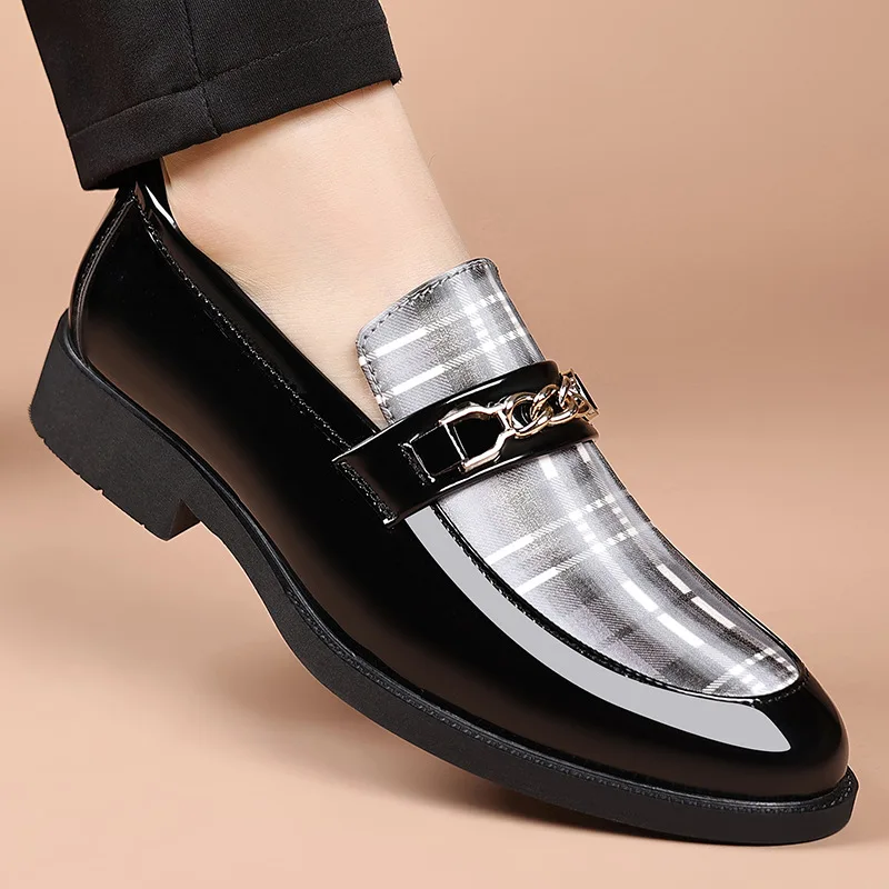 Białe męskie buty wizytowe z noskiem w szpic, oksfordki, klasyczne skórzane buty biznesowe męskie, wsuwane buty ślubne, codzienne buty, wygodne mokasyny.