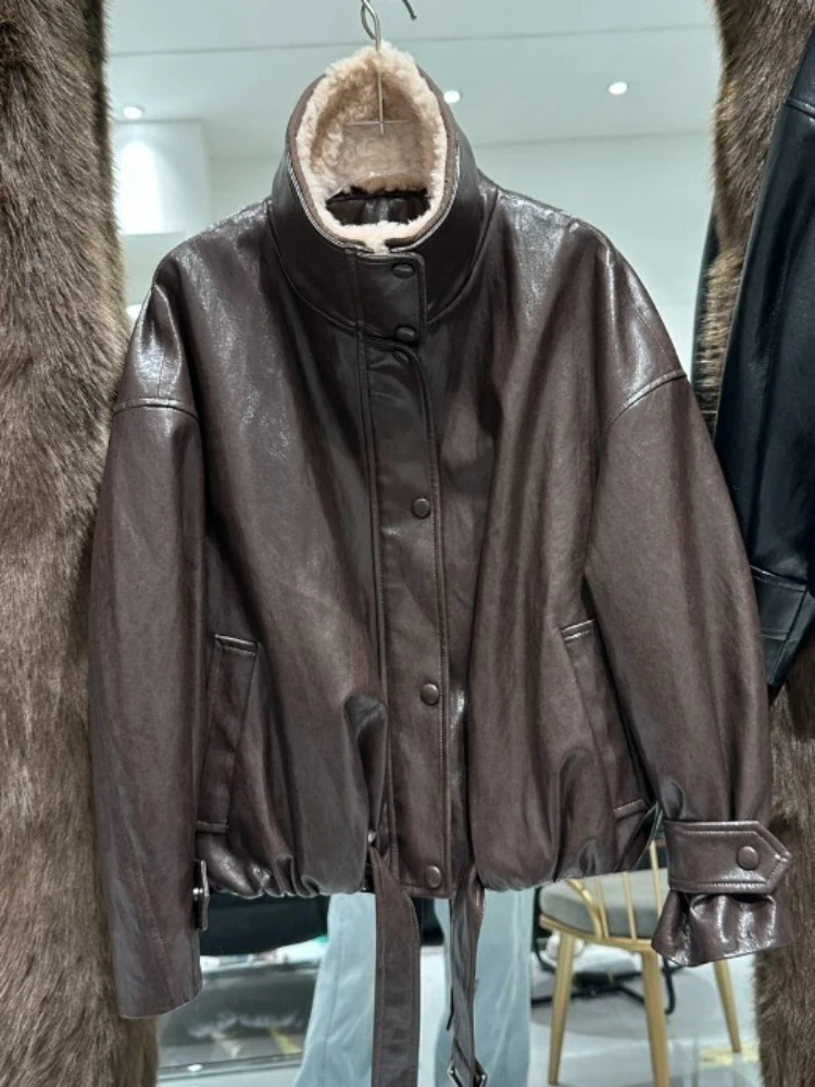 الواقع الفراء سترة المرأة بطة أسفل المعاطف والحدائق المرأة الشتاء أسفل سترة فو سترة جلدية خفيفة الوزن مبطن السترات