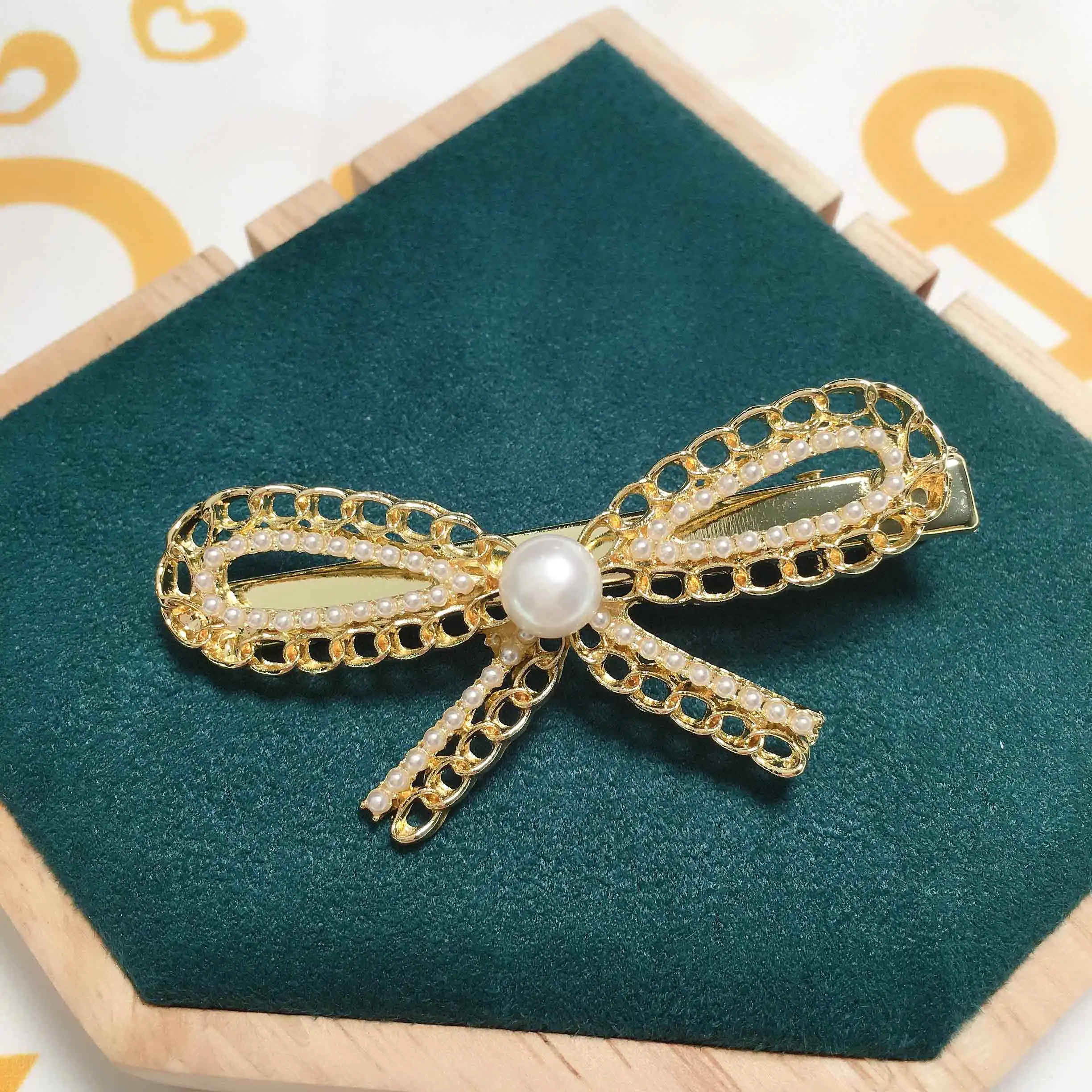 ZHBORUINI Natural Freshwater Pearl Hair Clips Ladies Elegant Bow Outdoor Luxury High Quality Hairpin Headband Fashion Jewelry