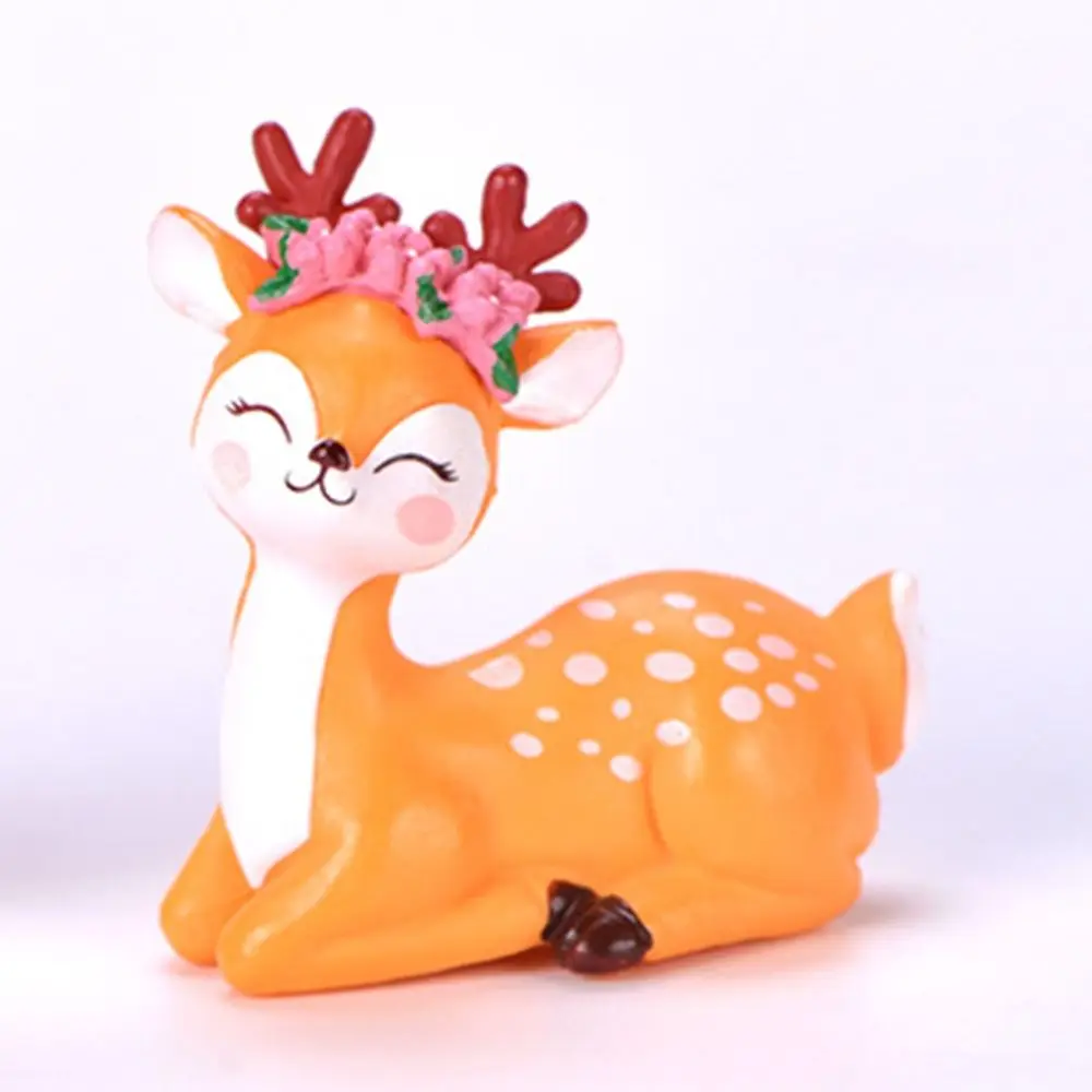 Delicate Mini Cartoon Sika Deer Ornament Plastic Waterproof Cartoon Sika Deer Figurine Interesting Handmade Animal Statue