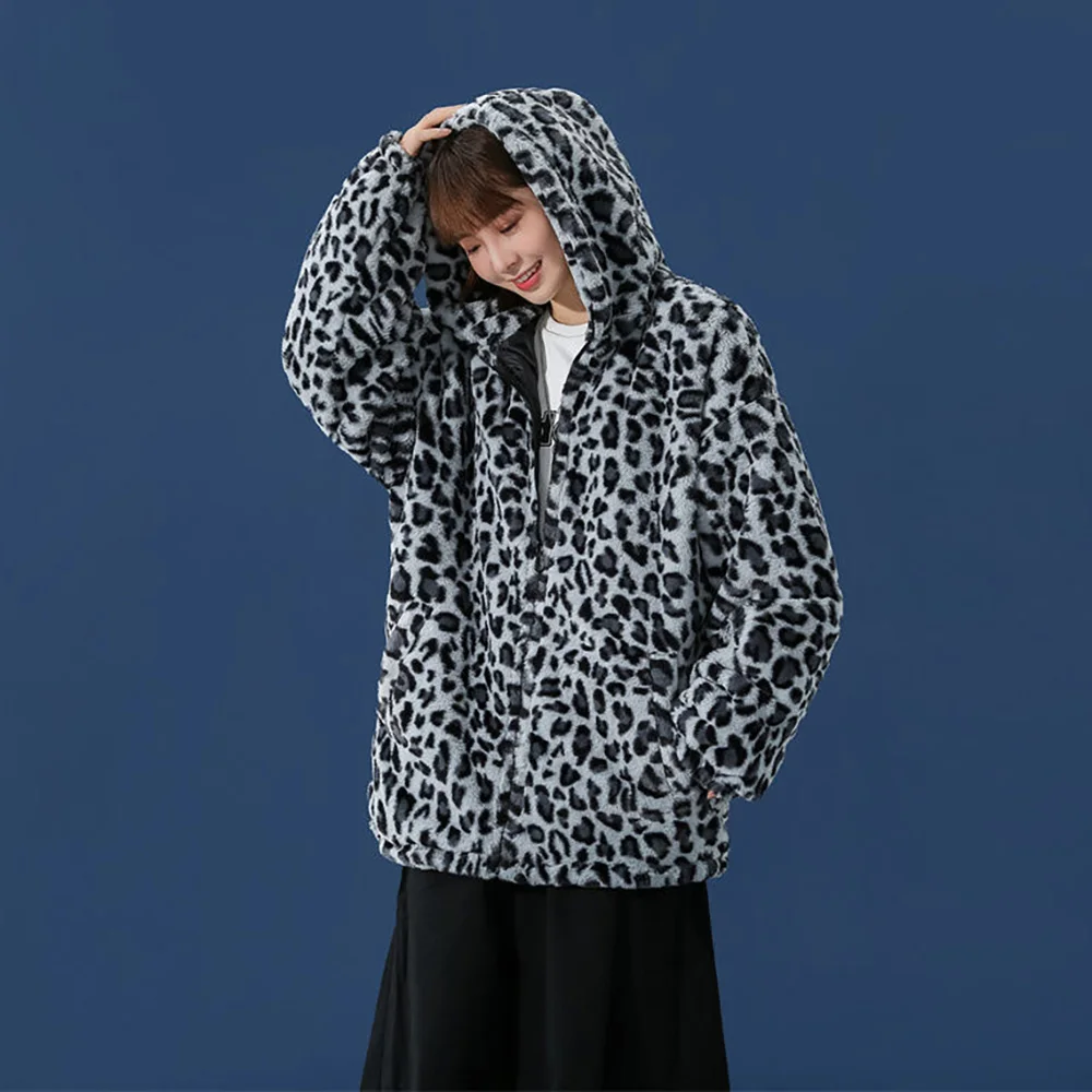 Abrigo holgado de invierno con relleno de algodón para hombre, chaqueta acolchada de algodón con estampado de leopardo para pareja de pelo de conejo de imitación de felpa de cordero, tendencia.