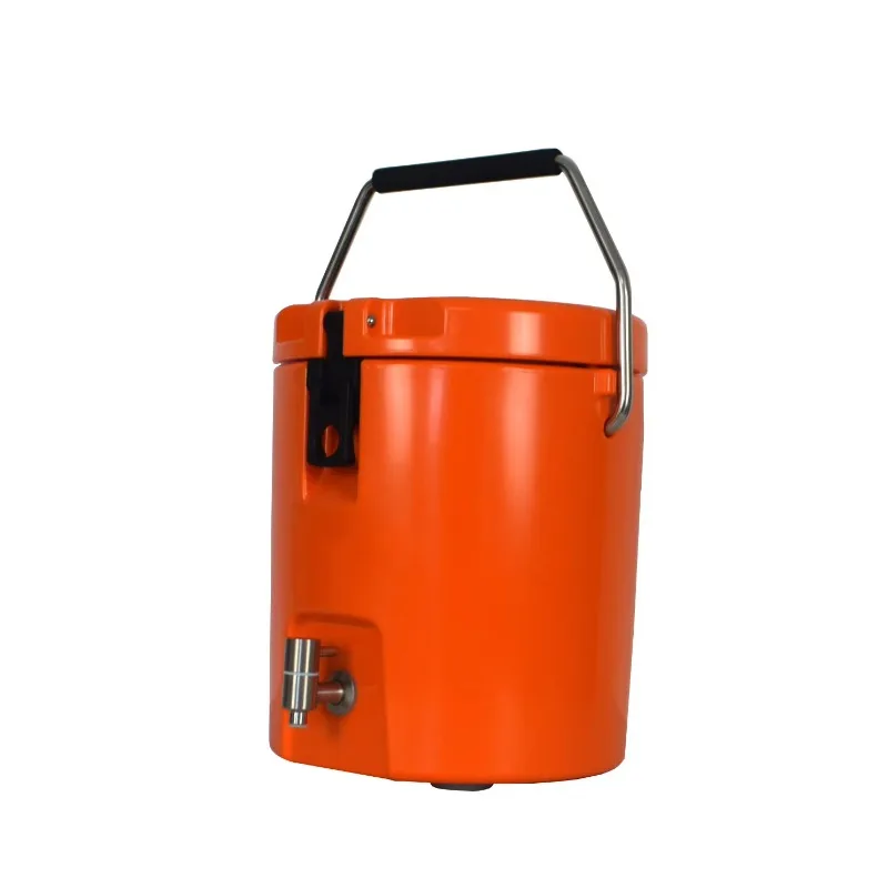 Custom PE2 Gallon Rotary Molding Reusable Portable Beer Freezer High Quality Modern Style Outdoor Camping Solar Freezer